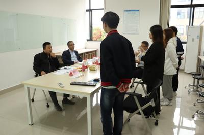 2020年上海電機(jī)學(xué)院電子商務(wù)'創(chuàng)新、創(chuàng)意及創(chuàng)業(yè)'大賽初賽圓滿舉行